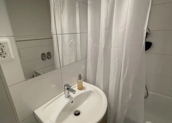 Tus-fewo#09 Serviced *